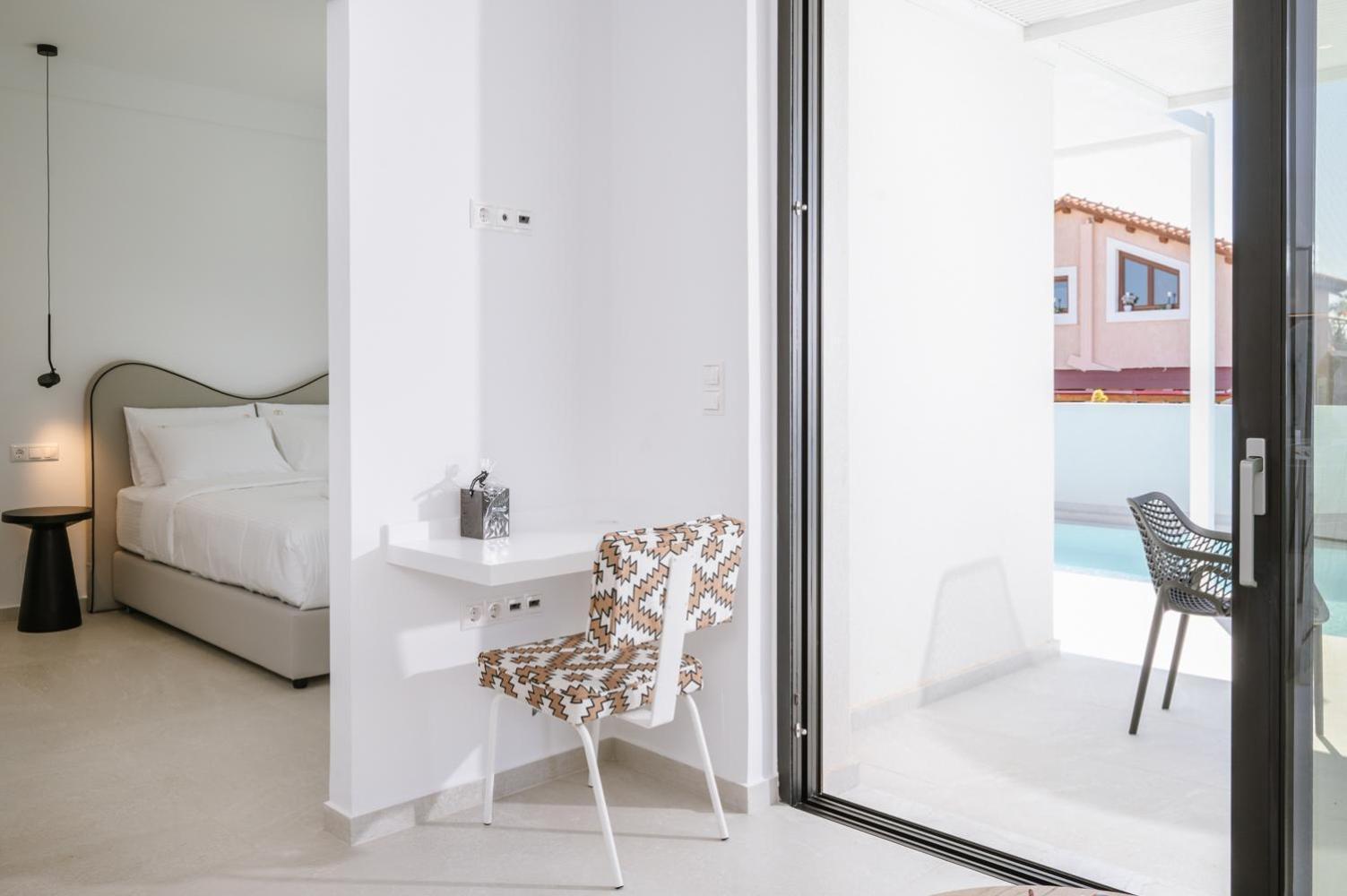Sardines Luxury Suites Херсонісос Екстер'єр фото